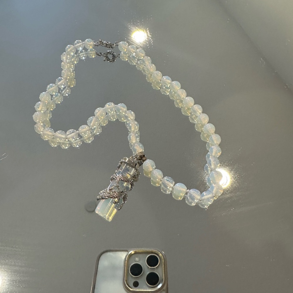 Elegant White Beaded Necklace